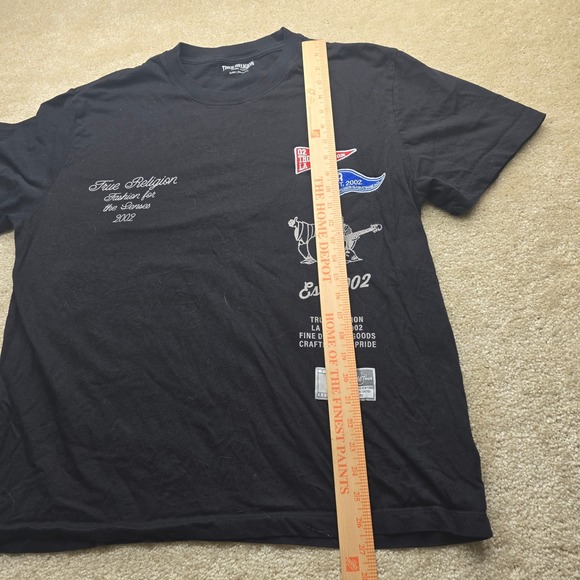 True Religion Brand Jeans Men's Black Graphic T Shirt Est 2002 World Tour XL - Picture 5 of 8